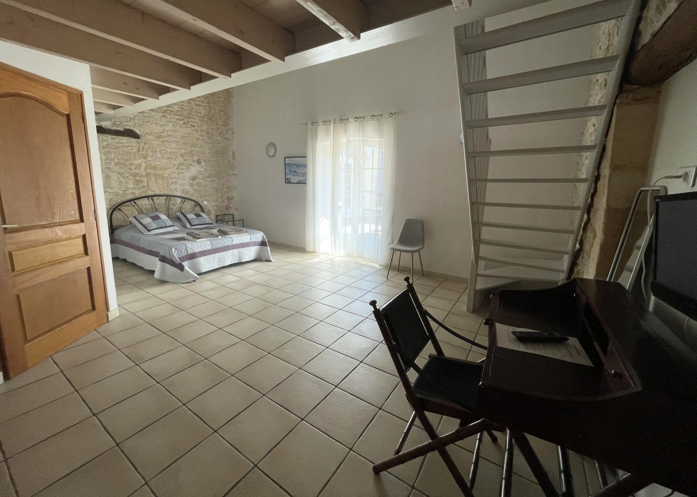 Chambre accessible PMR de plain-pied
